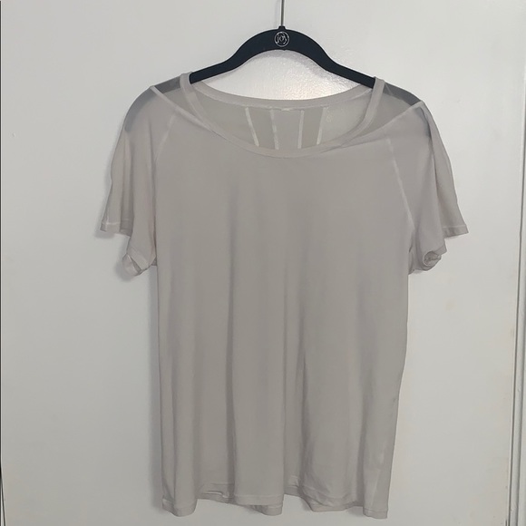 lulu white exercise top - Picture 1 of 2